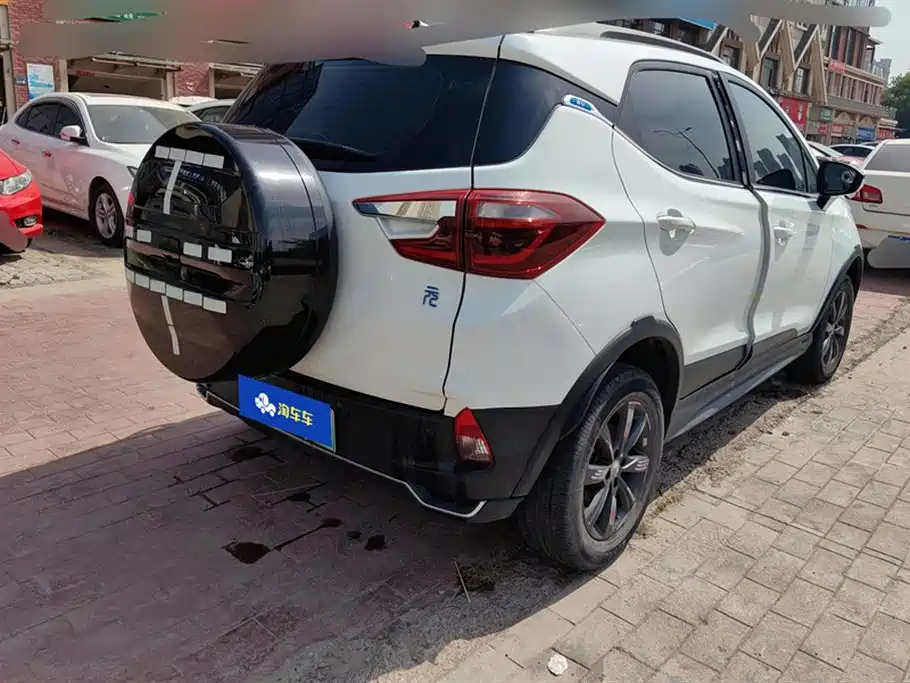 BYD Yuan New Energy 2018 EV360 Smart Connected Cool Type фото 3