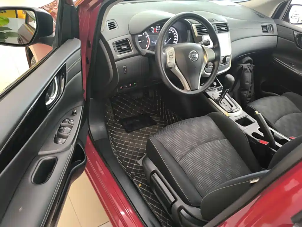 Nissan Tiida 2022 2021 1.6L CVT Cool Edition