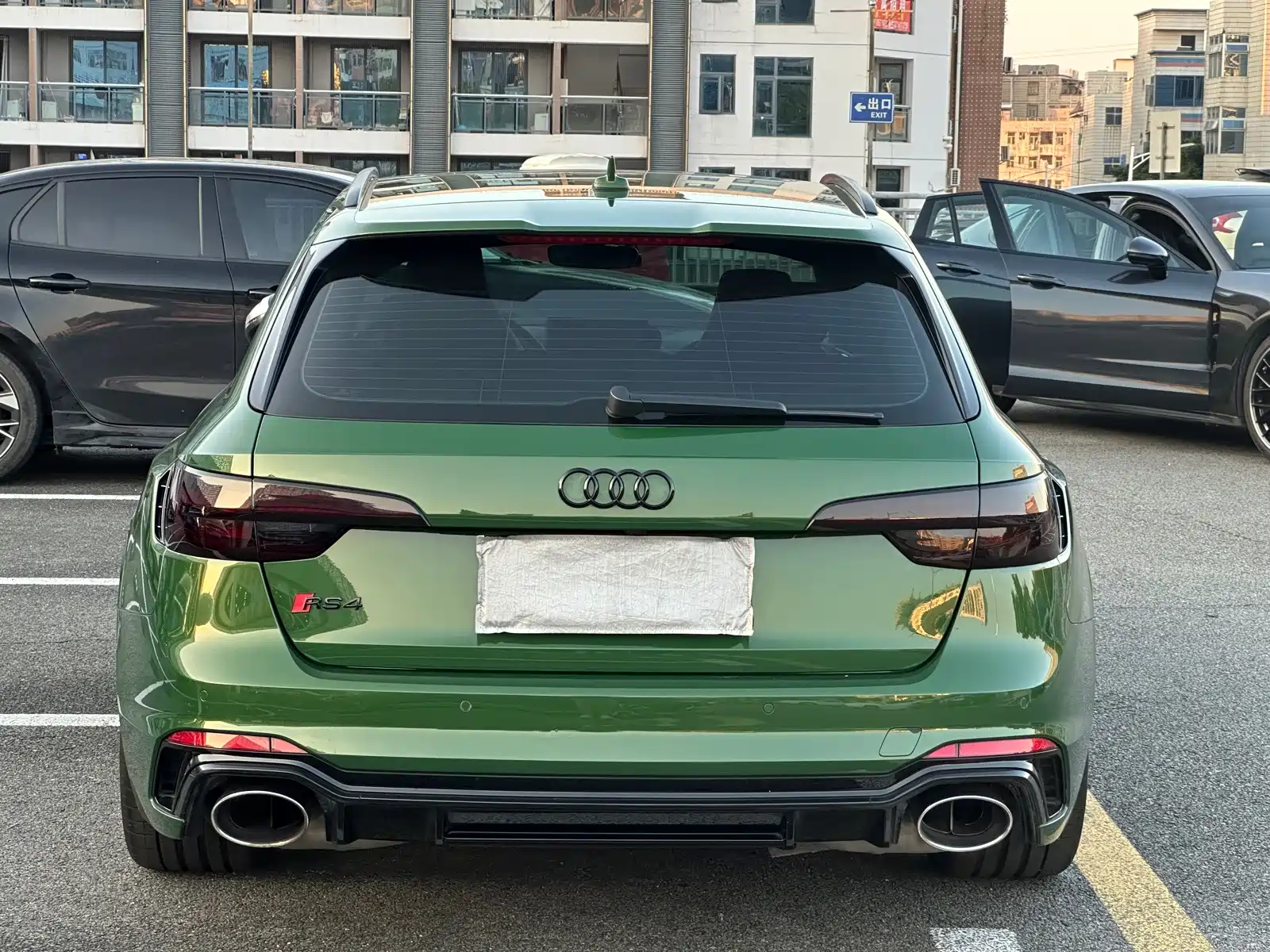 صورة 5 - Audi RS 4