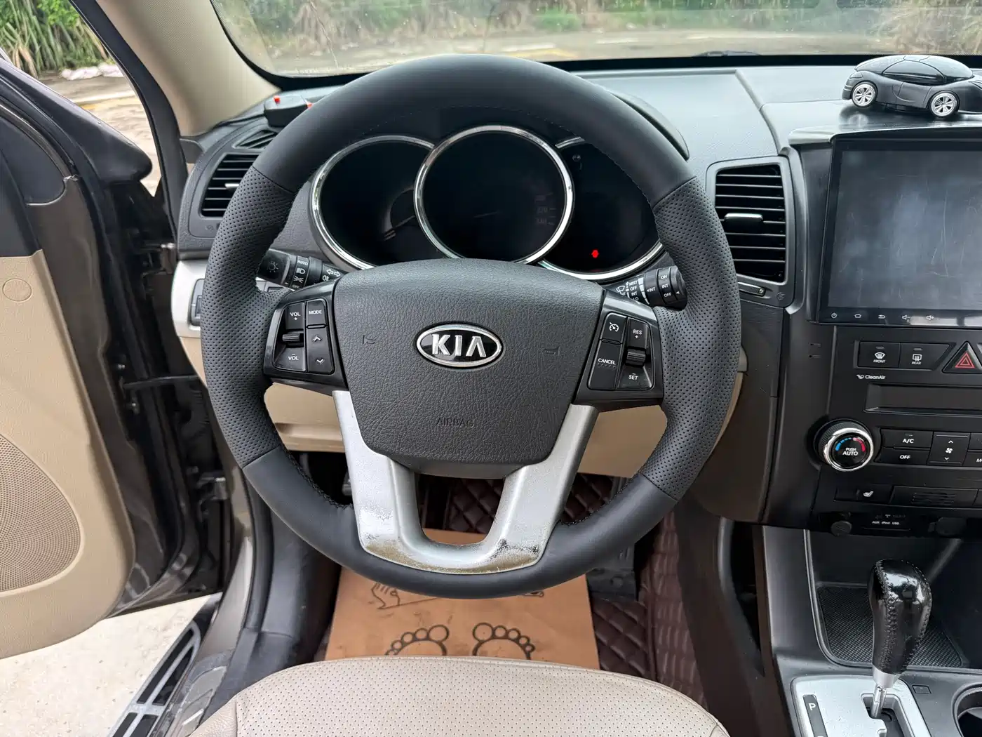 Kia Sorento 2009 2.4L Luxury Edition фото 13