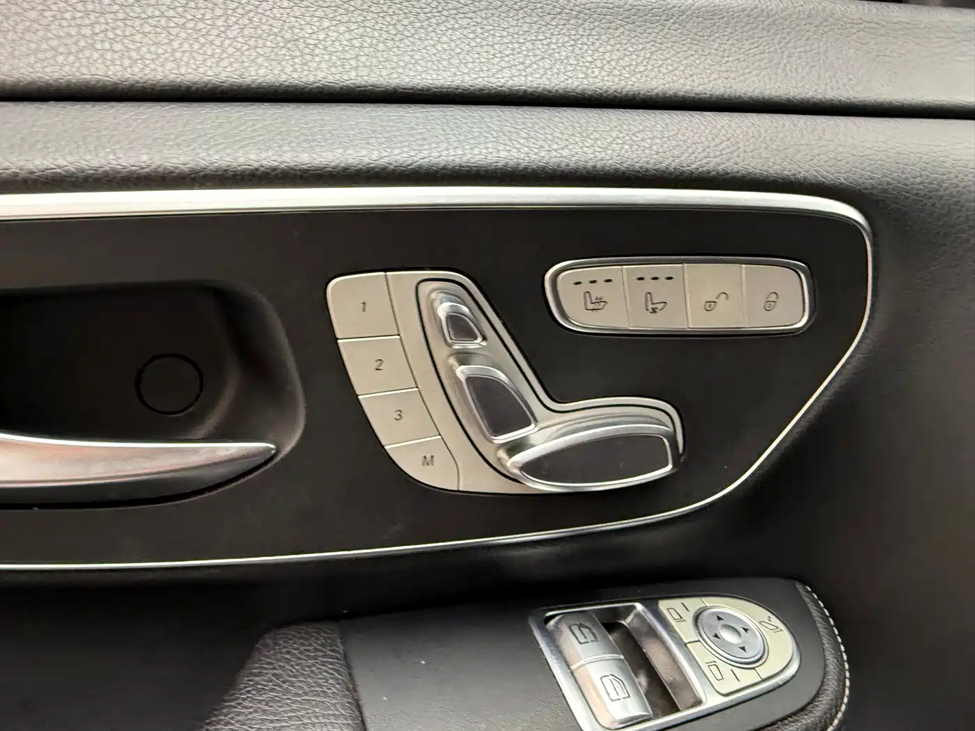 Mercedes-Benz V-Class 2018 V 260 Pilot Edition China V фото 7