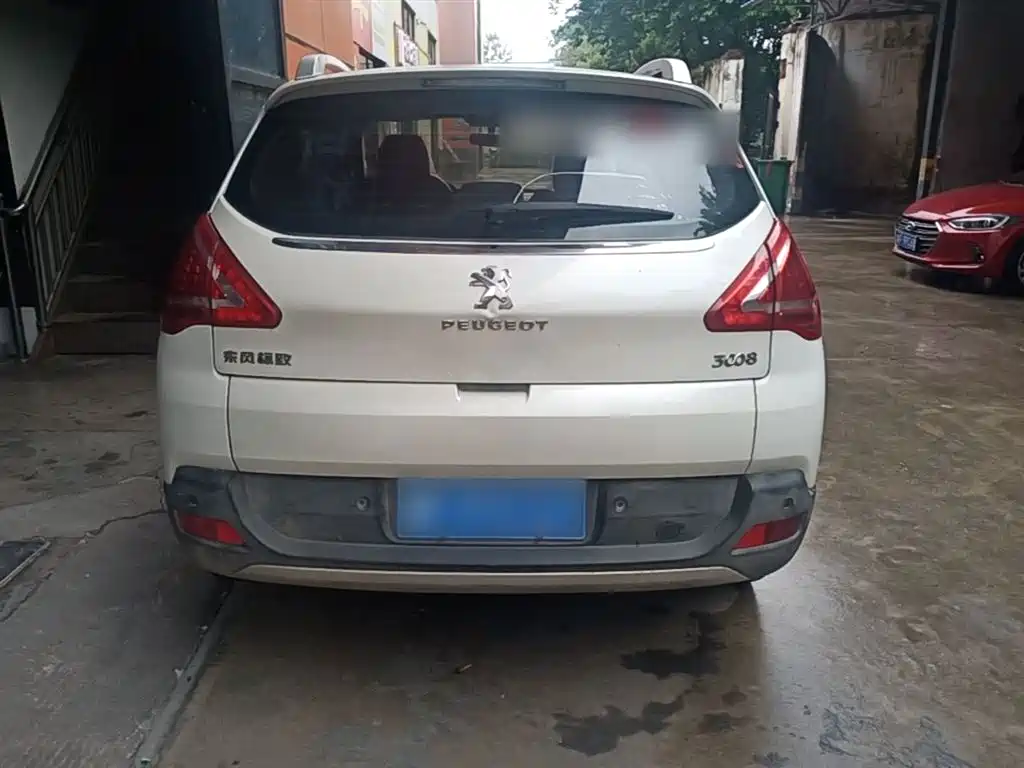 Peugeot 3008 2015 2.0L Automatic Classic Edition фото 6