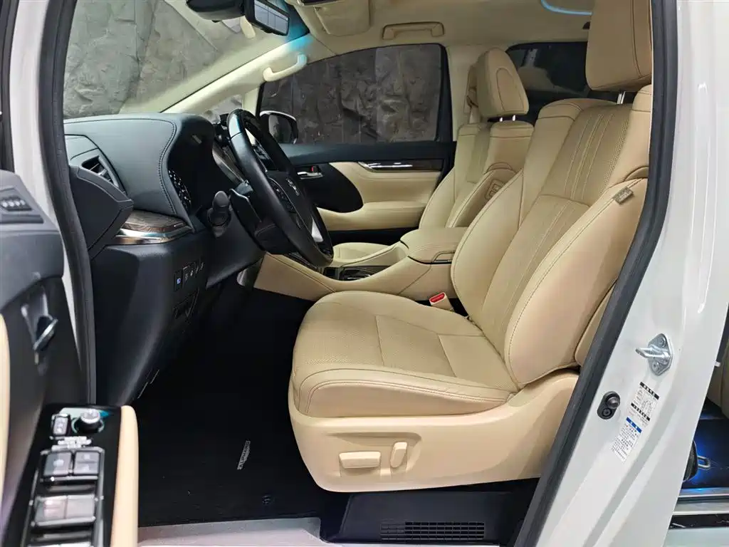 Toyota Alphard 2021 Hybrid 2.5L Premium фото 8