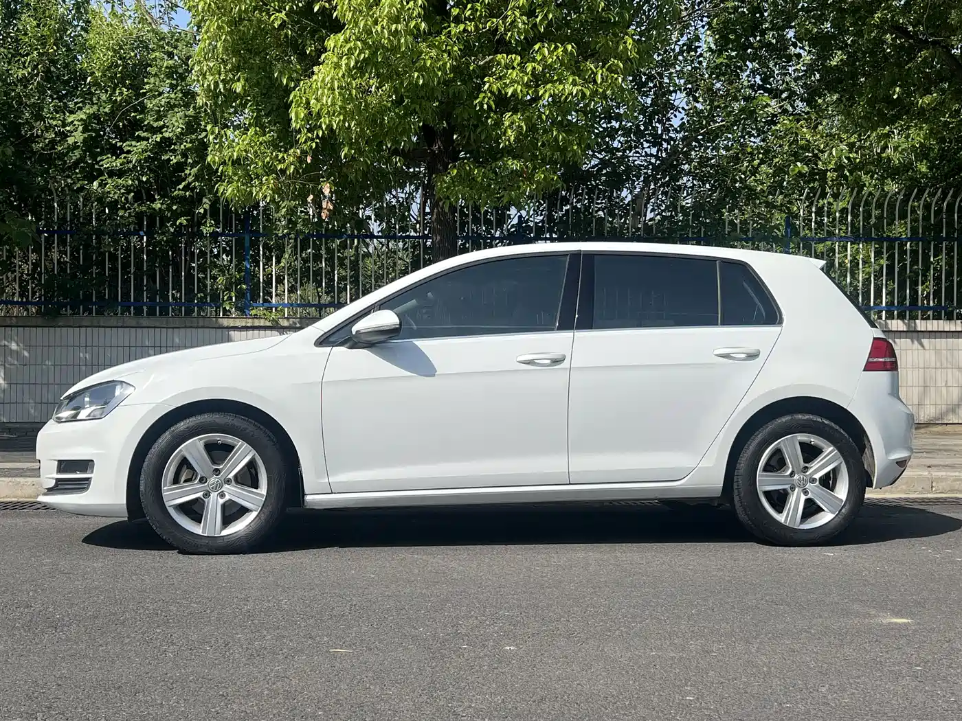 Volkswagen Golf 2016 1.6L Automatic Comfort фото 7
