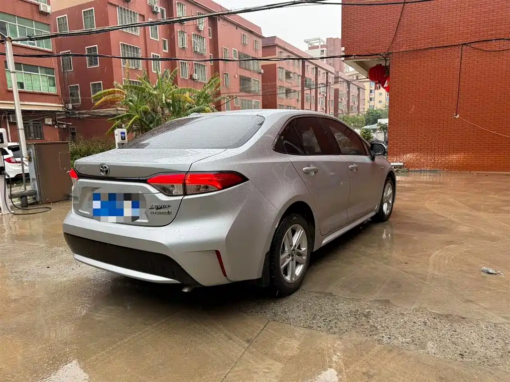 Toyota Levin 2022 Dual Engine 1.8H E-CVT Leading Edition фото 7