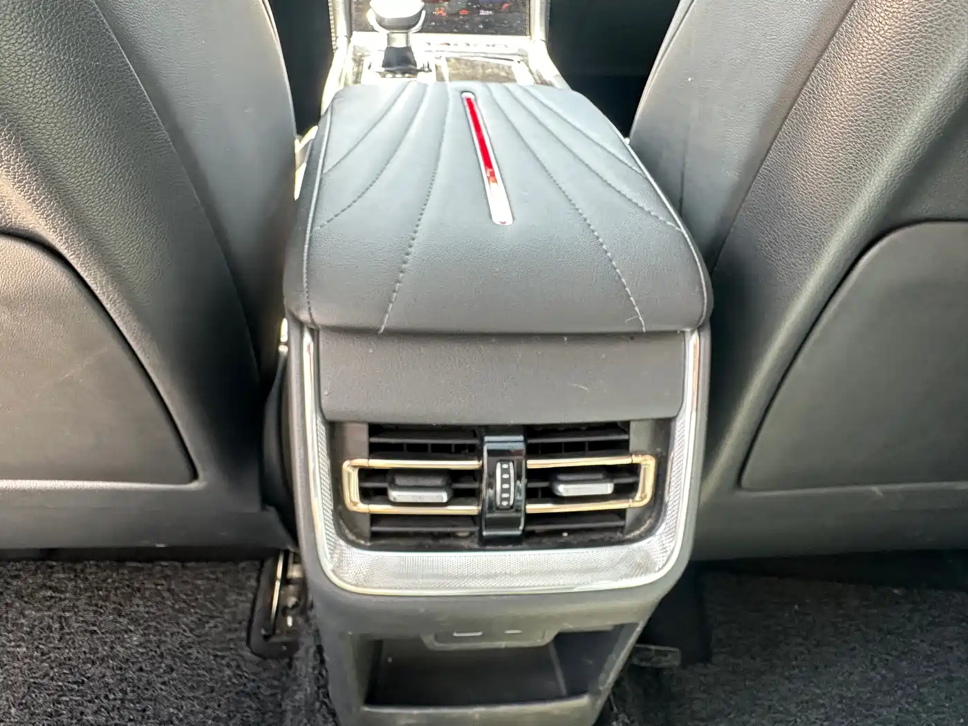 Hongqi H5 2023 1.5T DCT Smart Connect Flag Rhythm фото 10