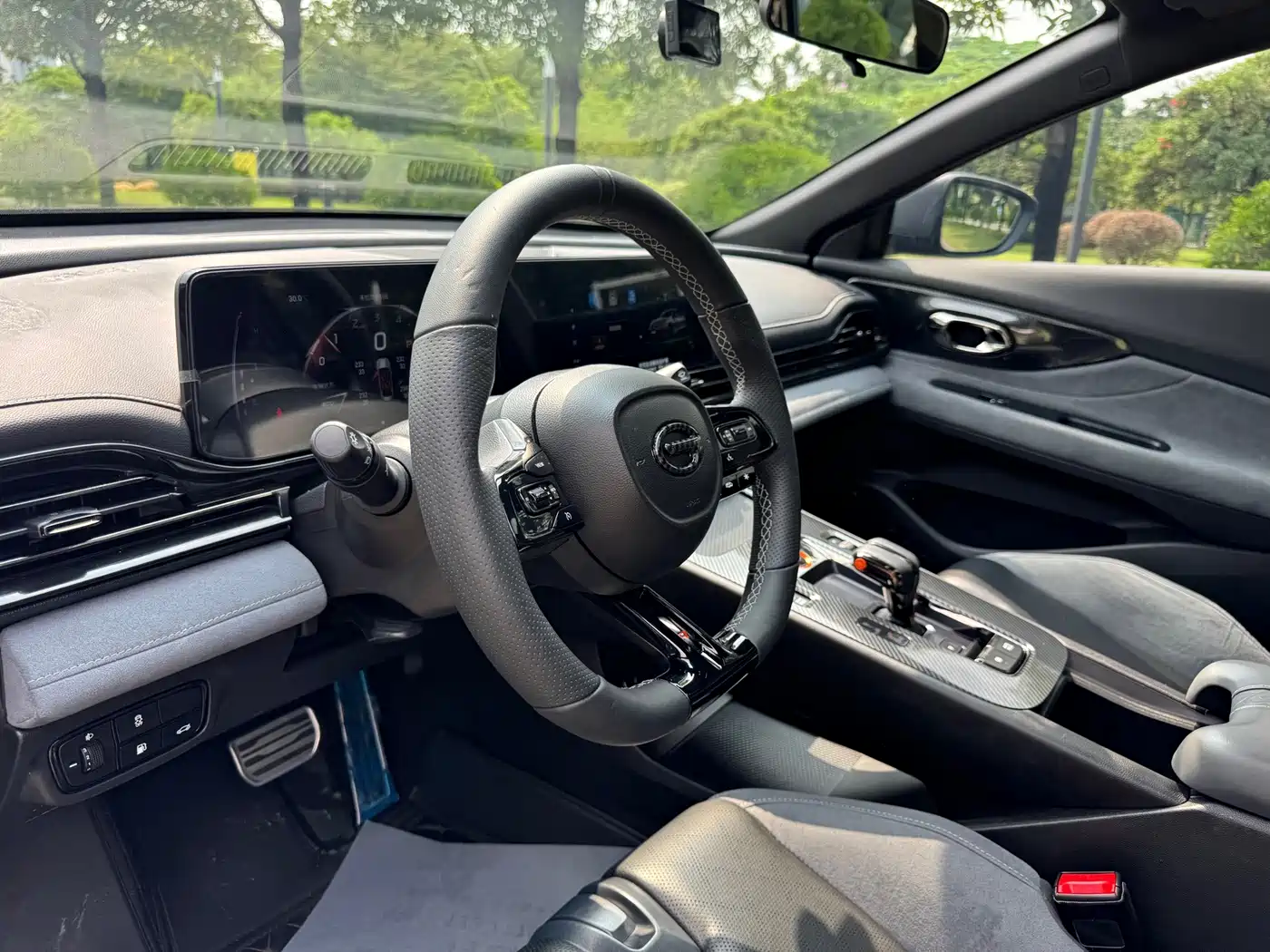 GAC Trumpchi Trumpchi Emkoo 2024 2023 400T Automatic R PRO