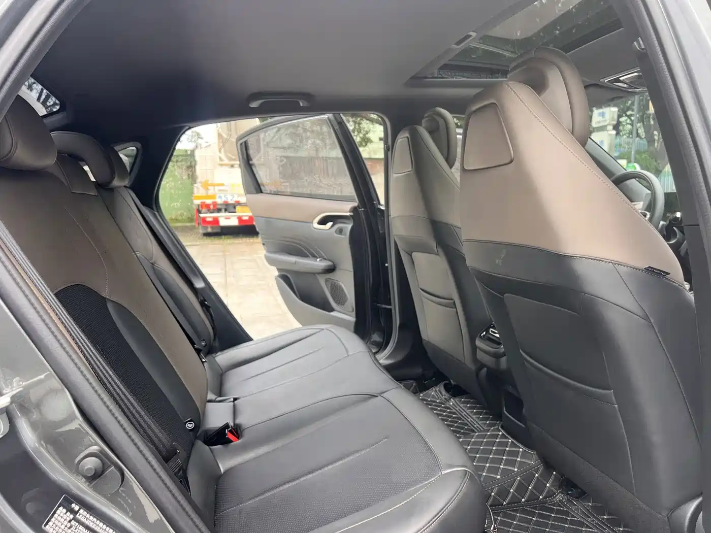Фото 8 - Changan Eado