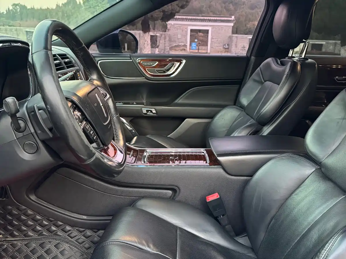 Lincoln Continental 2017 2.0T 2WD Elegance Edition фото 5