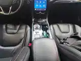 Фото 14 - Ford Edge