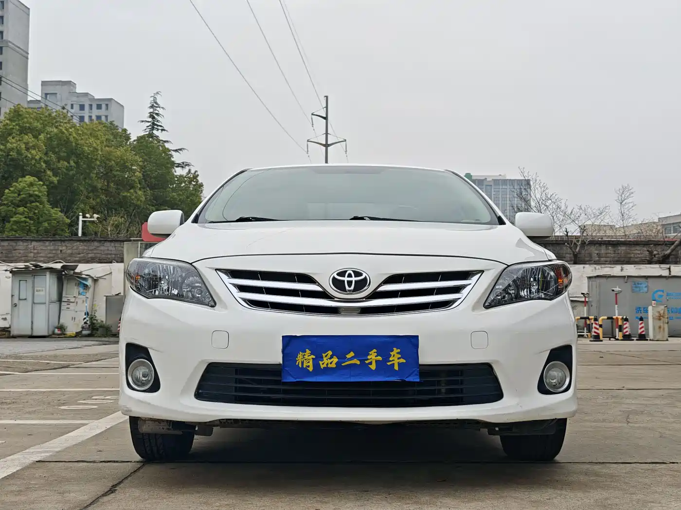 Toyota Corolla 2013 Special Edition 1.6L Auto Ultimate Cool GL фото 2