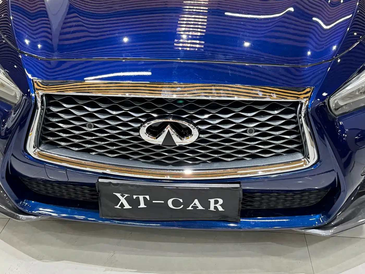 Фото 11 - Infiniti Q50L