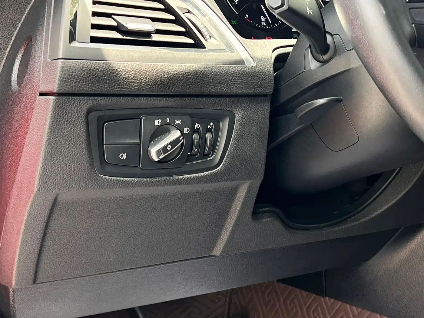 BMW 2 Series (Import) 2019 225i Convertible Coupe Sport Design Package фото 5
