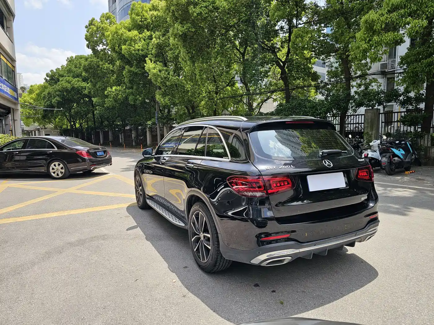 Mercedes-Benz GLC 2022 Facelift II GLC 260 L 4MATIC Luxury фото 7