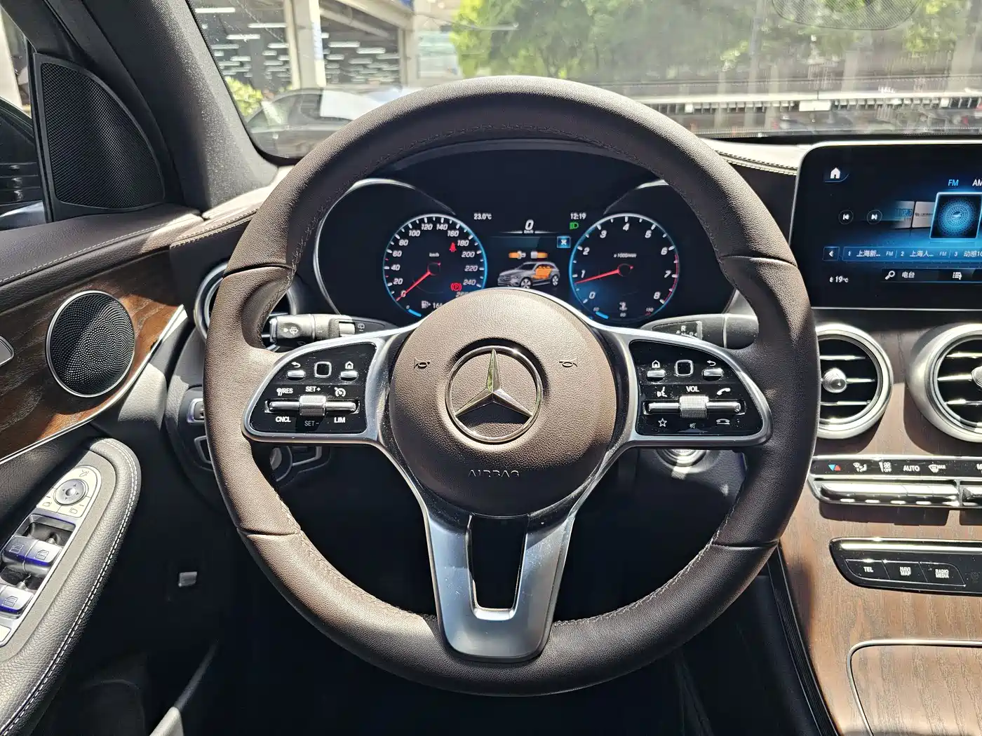 Mercedes-Benz GLC 2022 Facelift II GLC 260 L 4MATIC Luxury фото 14
