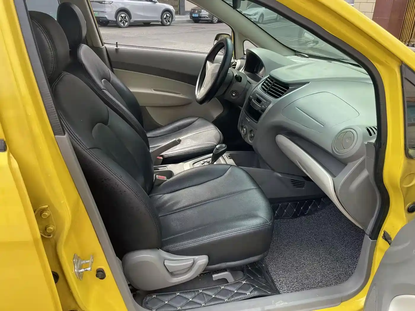 Chevrolet Sail 2010 2010 Hatchback 1.4L AMT Comfort