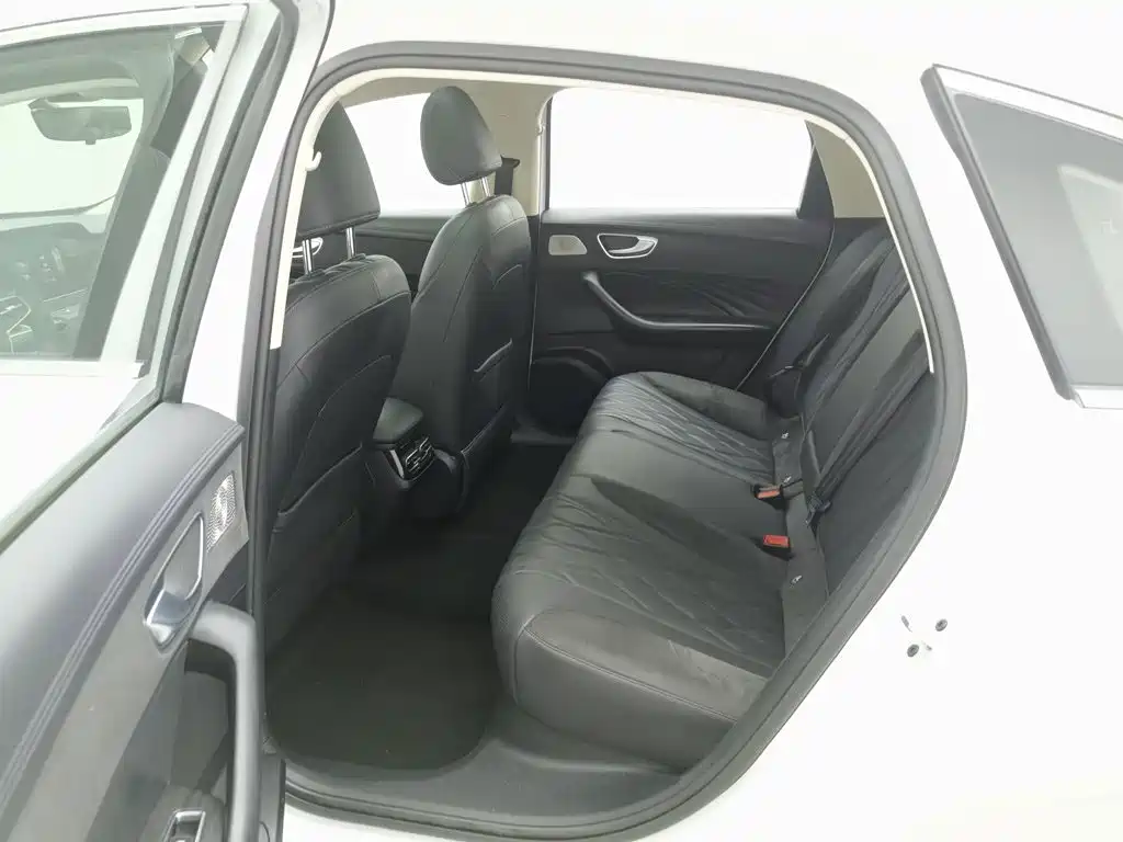 Roewe D7 2023 2023 DMH 125km Excellence Edition