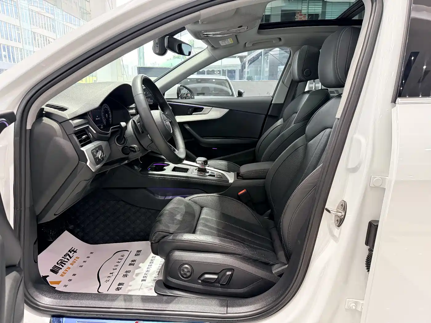 Audi A4L 2020 40 TFSI quattro Luxury Dynamic фото 6