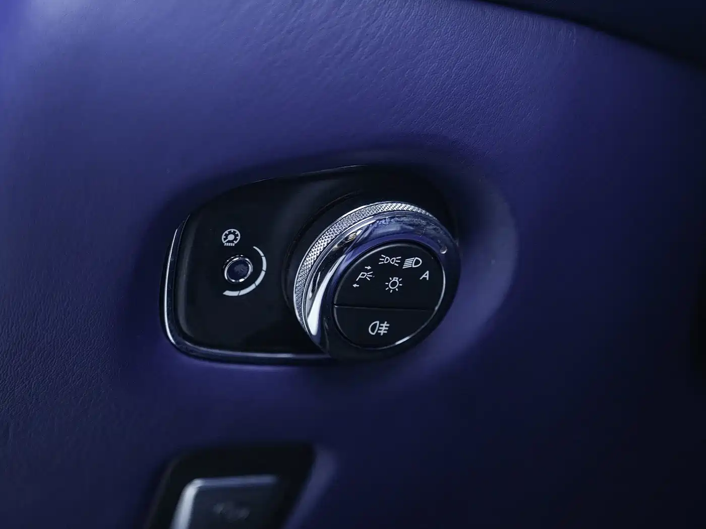 Aston Martin DB11 2019 Model 4.0T V8 Coupe фото 22