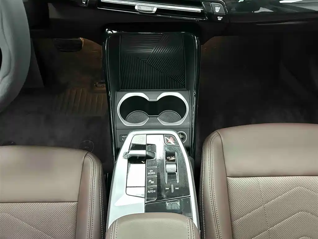 BMW X1 2023 sDrive20Li X Design Package фото 5