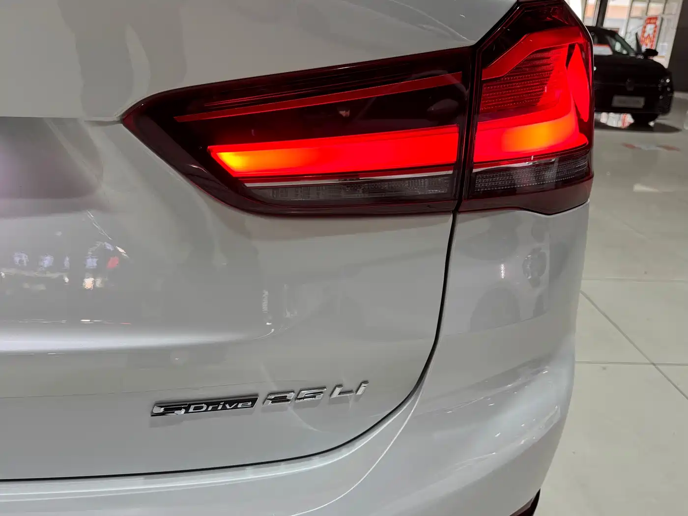 BMW X1 2022 sDrive25Li Leading фото 23