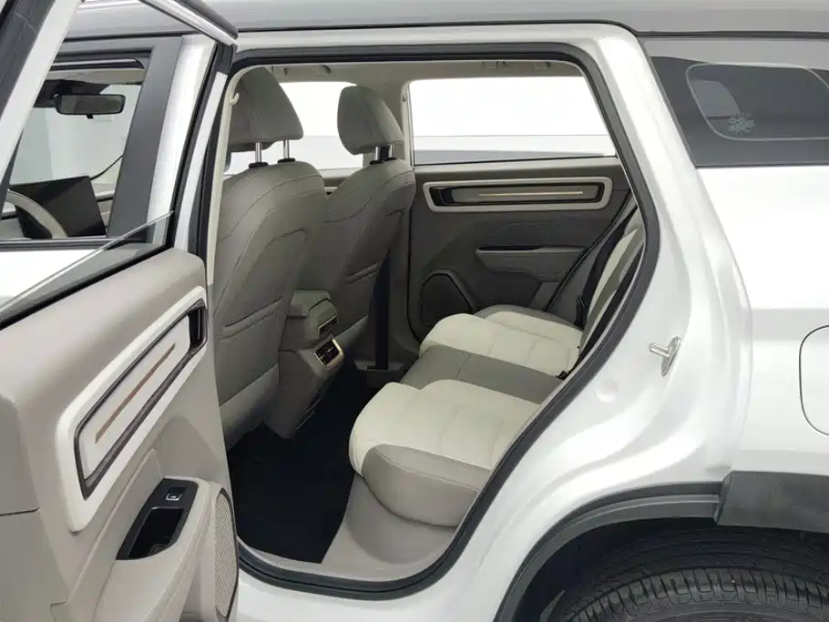 Geely ICON 2025 2026 Chocolate 1.5TD Pure Edition