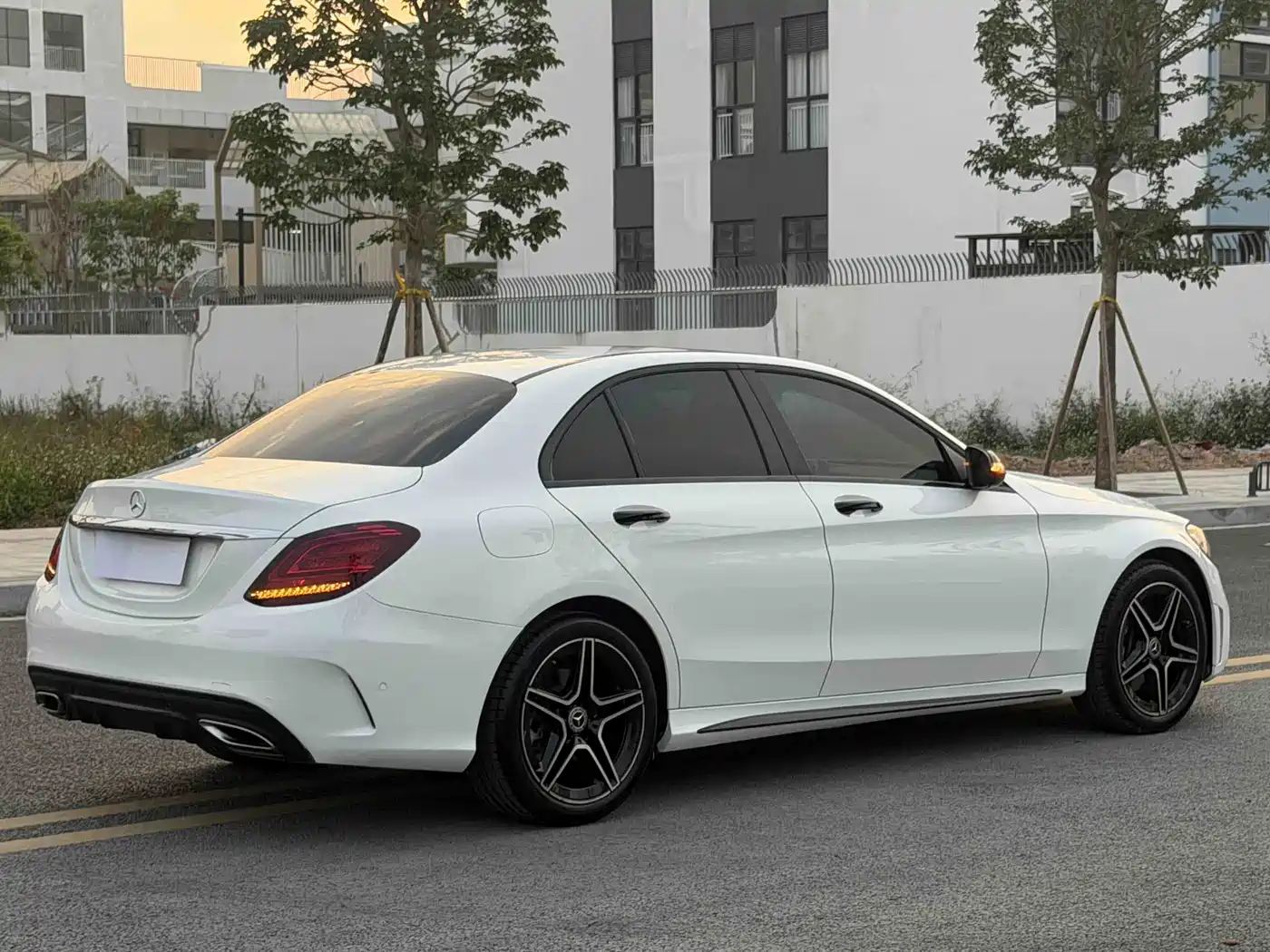 MERCEDES-BENZ C CLASS