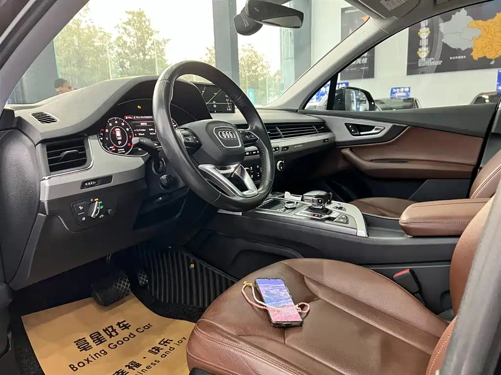 Audi Q7 2018 40 TFSI Comfort фото 4
