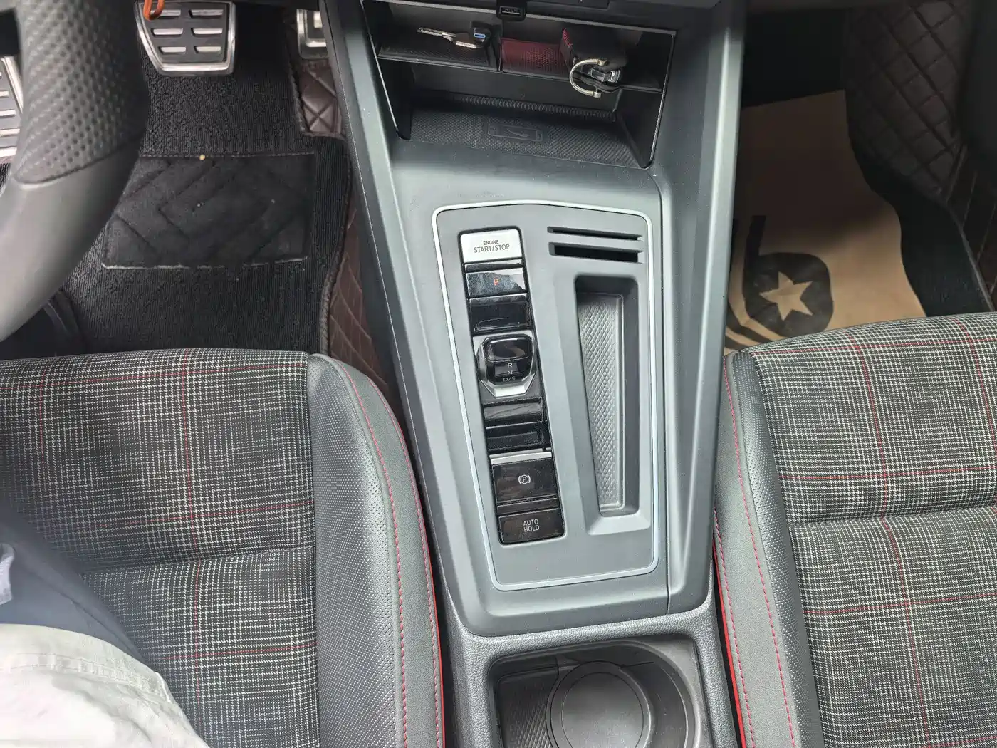 Volkswagen Golf GTI 2021 380TSI DSG GTI фото 10