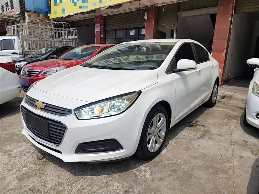 Chevrolet Cruze 2016 1.5L Automatic Fashion Sunroof Edition фото 2