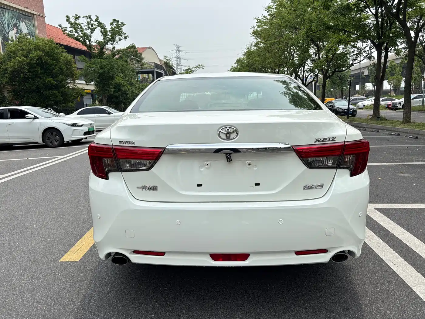 Toyota Reiz 2013 2.5S Elite Edition фото 8