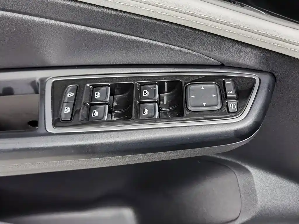 Фото 9 - Jetta VS7