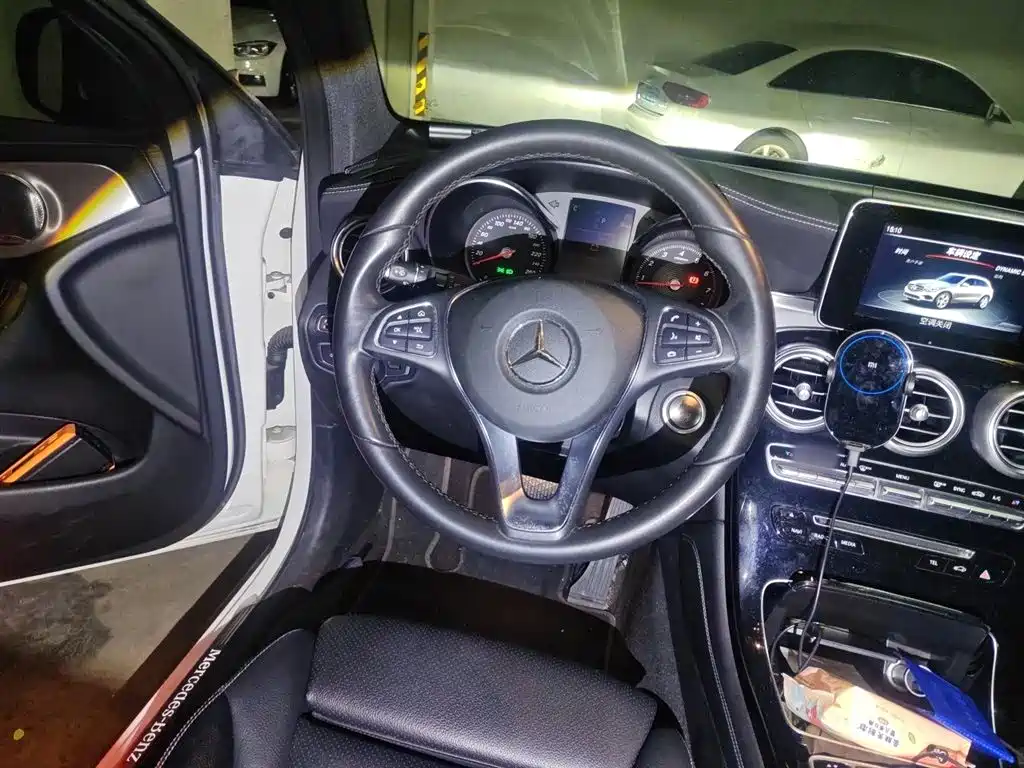 Mercedes-Benz GLC 2017 GLC 200 4MATIC фото 6
