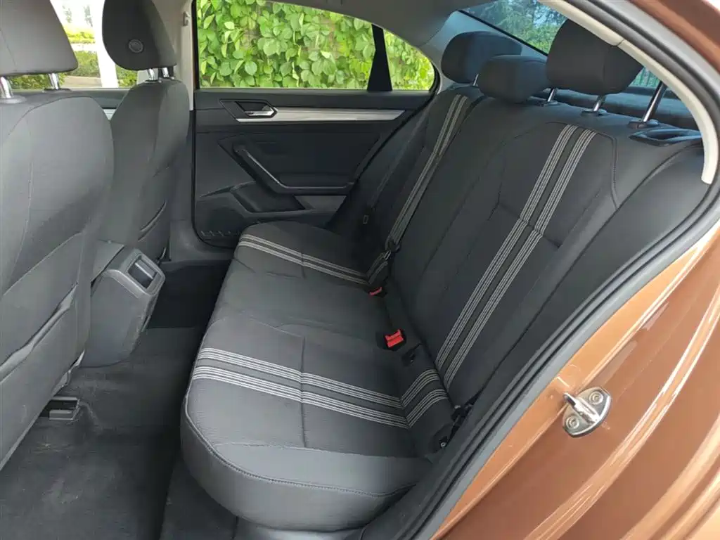 Volkswagen Lamando 2017 230TSI DSG Trend Edition фото 17
