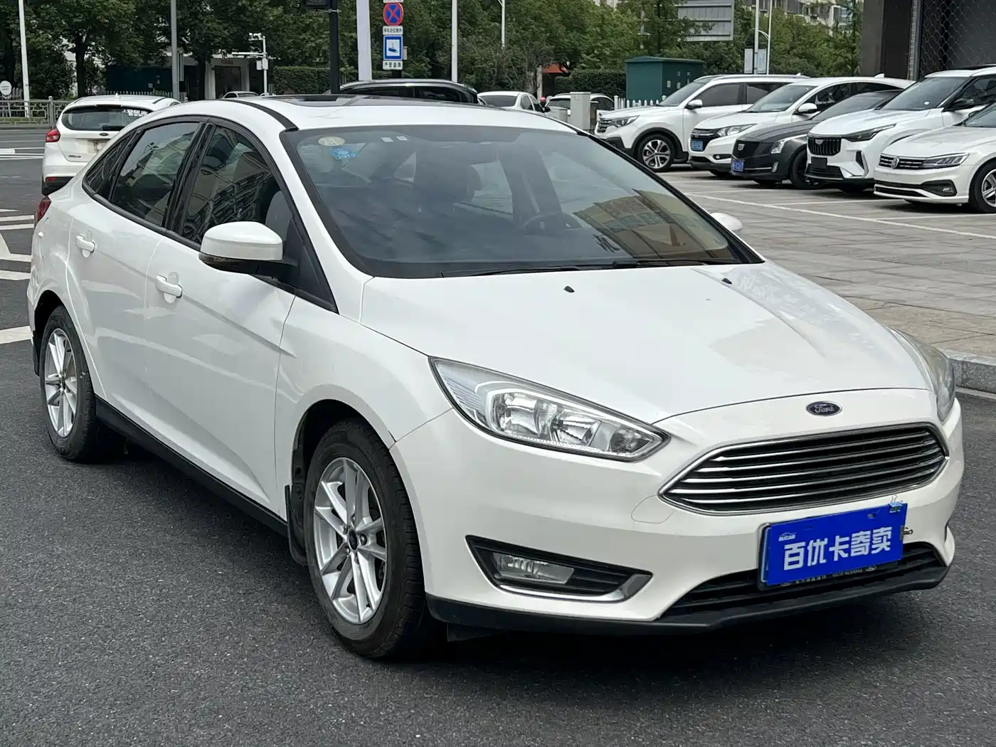 Фото 6 - Ford Focus