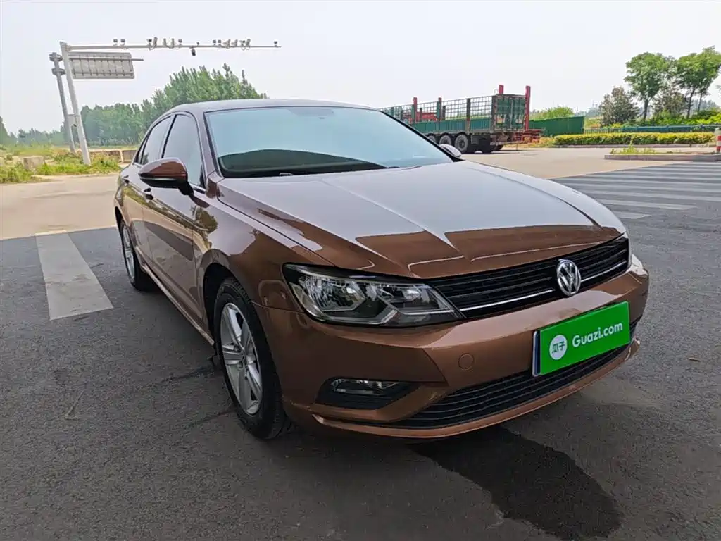 Volkswagen Lamando 2017 230TSI DSG Trend Edition фото 4
