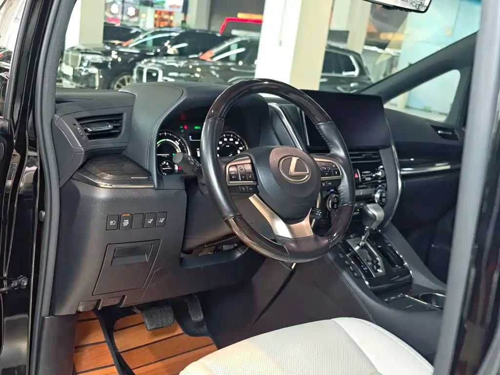 Lexus LM 2021 2020 300h 4-Seat Imperial Edition