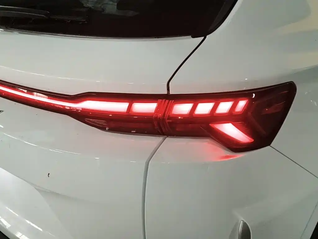 Geely Coolray 2026 2025 BinYue L 1.5TD DCT Beyond Edition