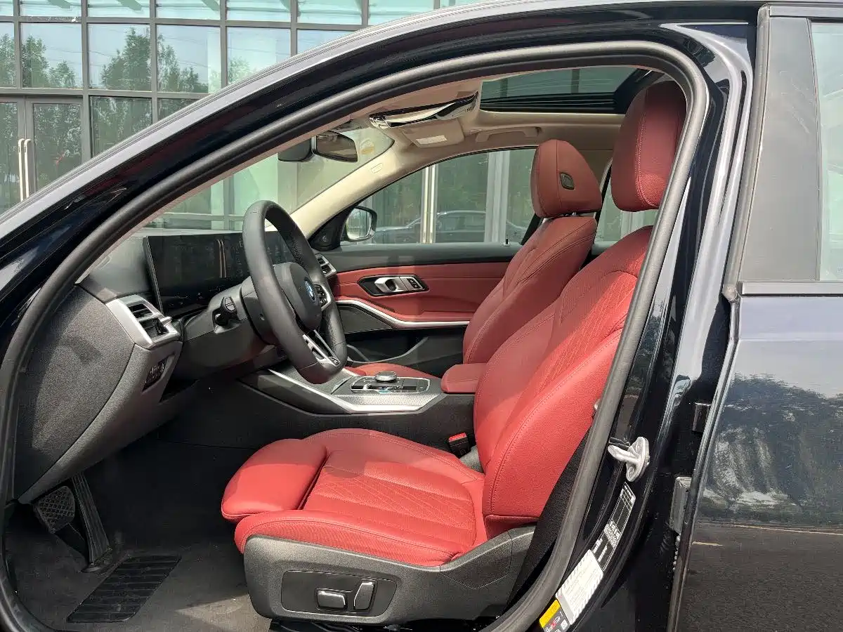 BMW i3 2025 eDrive 40 L Shadow Night Sport Package фото 12