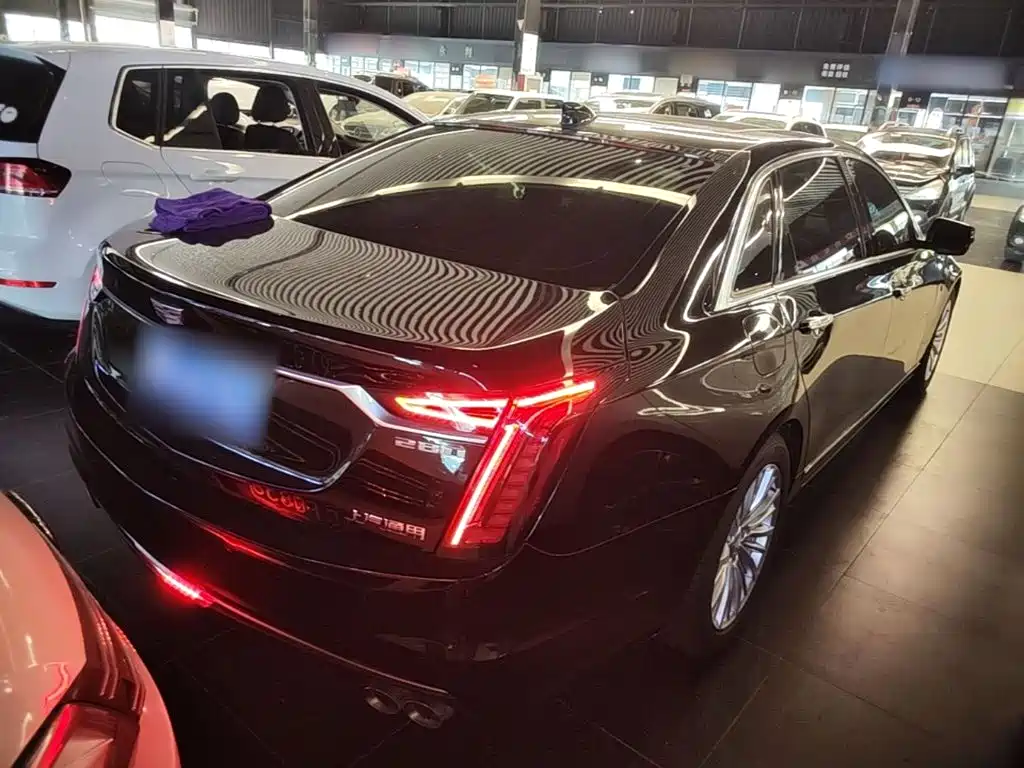 Фото 7 - Cadillac CT6