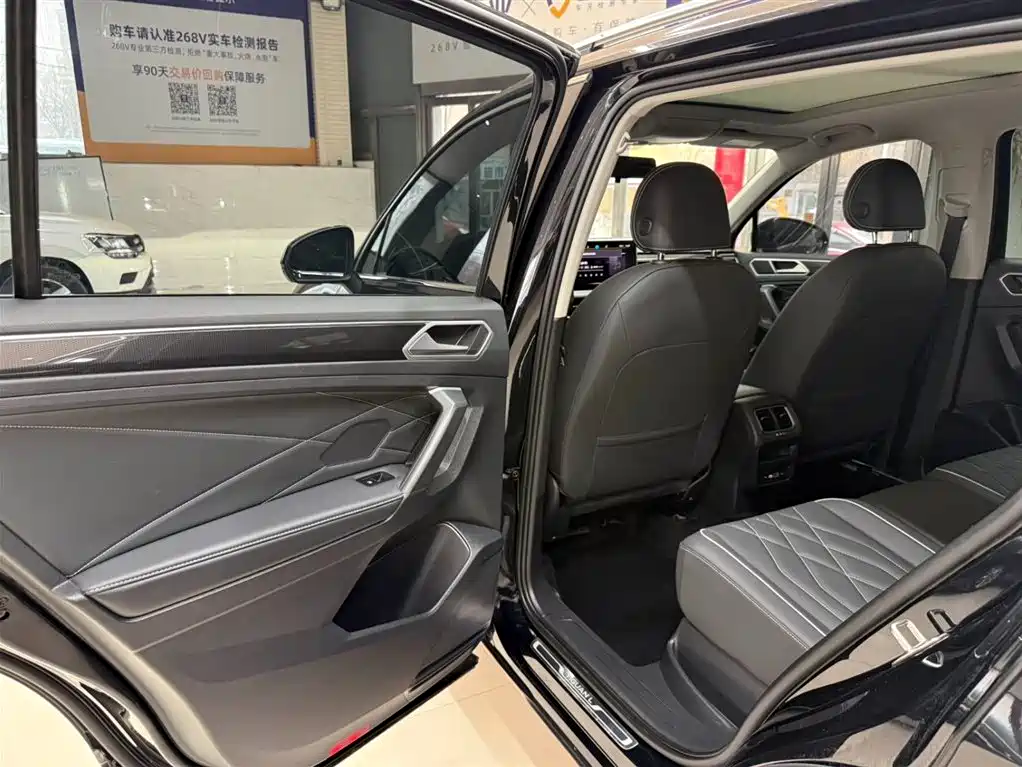Volkswagen Tiguan L 2023 280TSI 2WD Trend Limited Edition фото 17