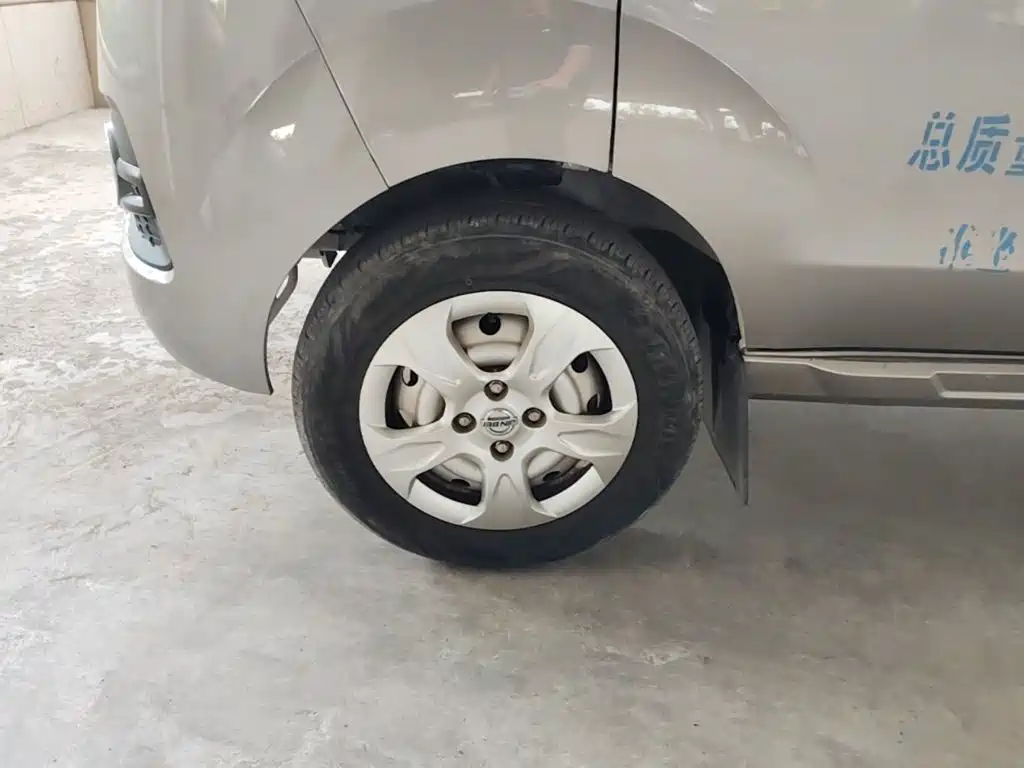 Jinbei New Hiace X30L 2023 2022 1.5L Fortune Van without AC China VI SWC15M
