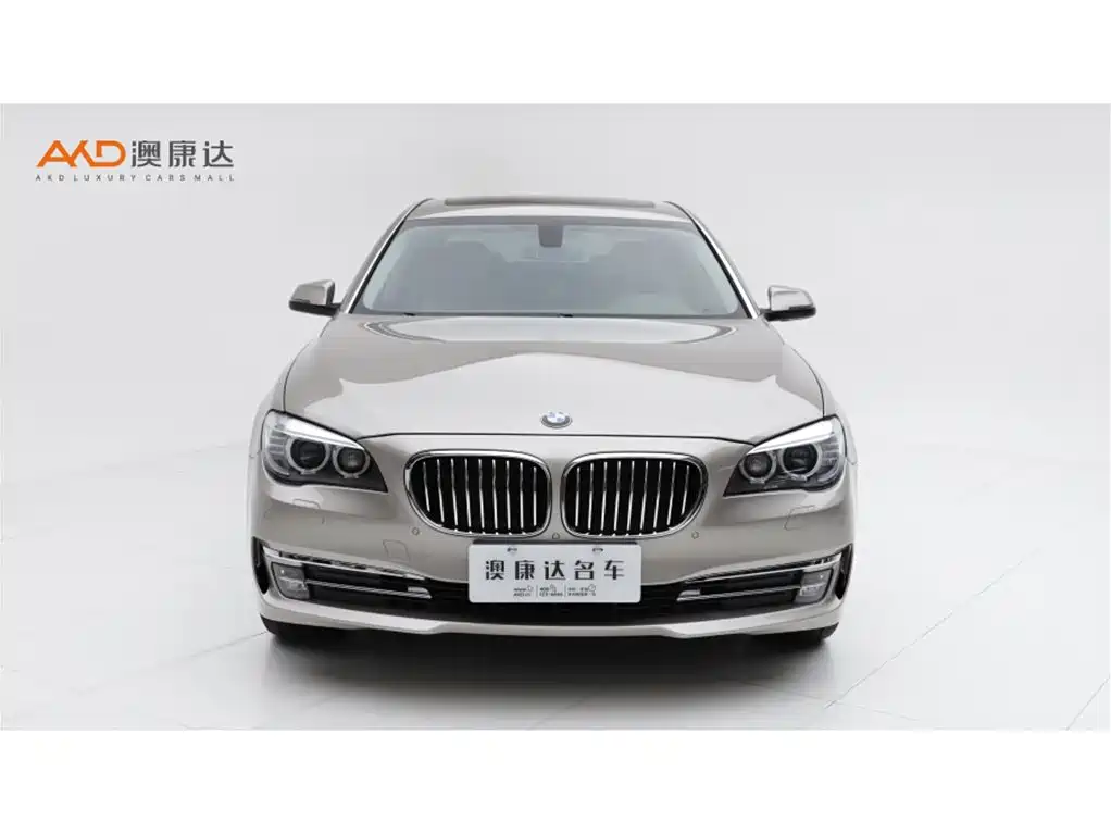 BMW 7 Series 2013 Model 730Li Luxury фото 2