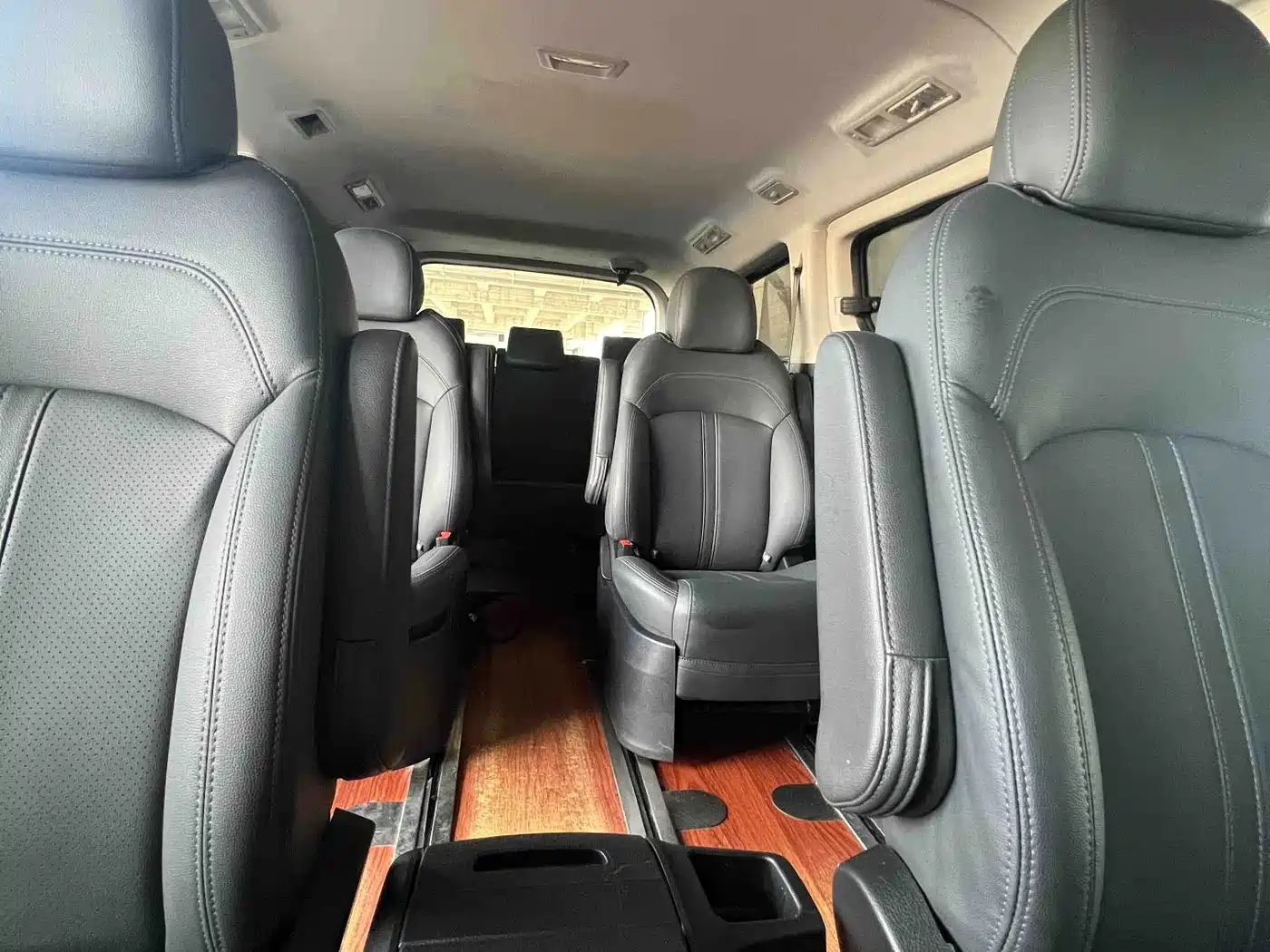 SAIC Maxus Maxus G10 2022 2021 2.0T Manual Elite Edition Diesel 7-Seater