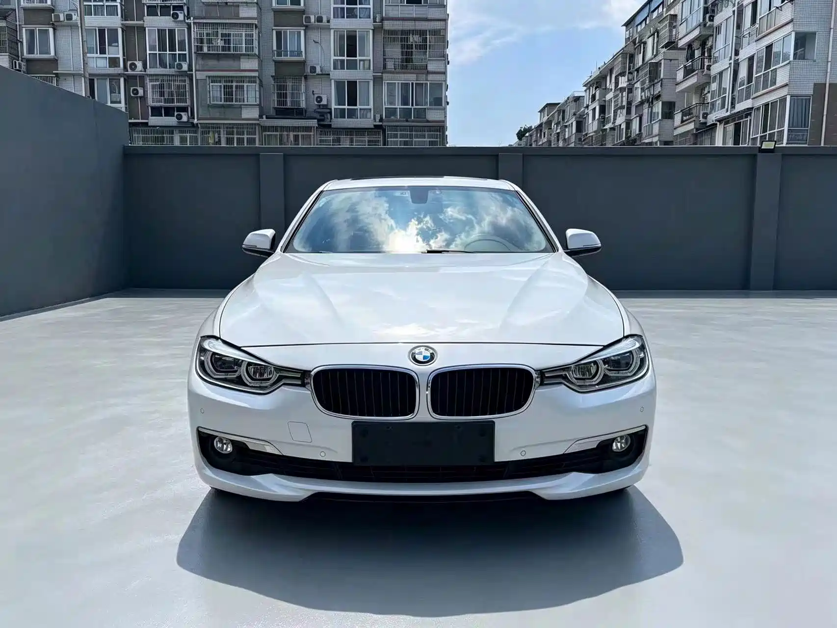 Фото 2 - BMW 3 Series