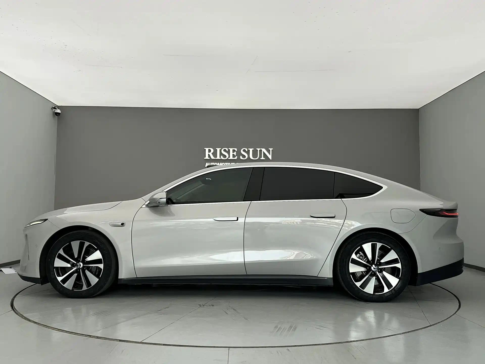 Фото 3 - NIO ET7