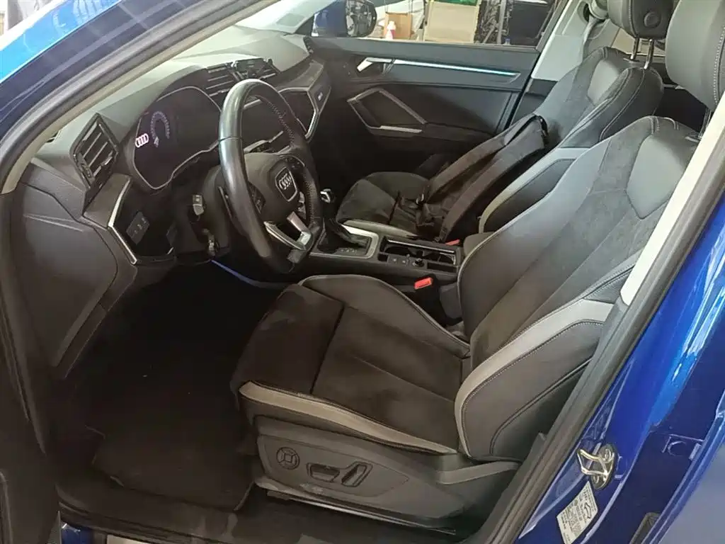 Audi Q3 2019 40 TFSI Fashion Dynamic фото 15