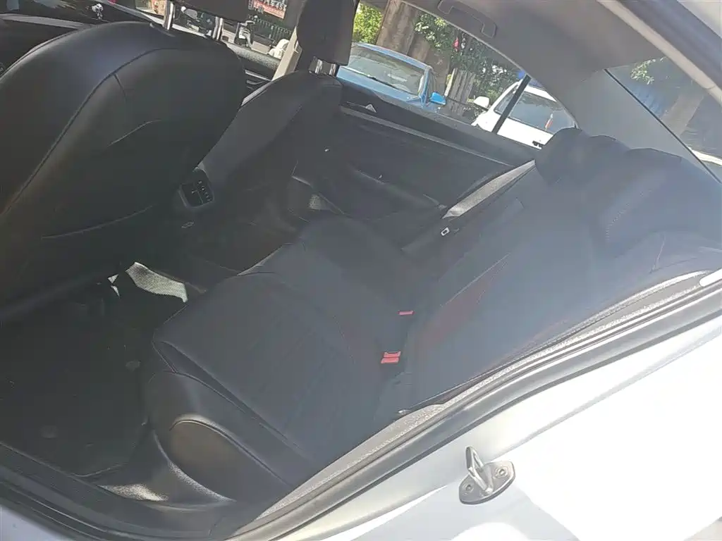 Volkswagen Bora 2020 1.5L Automatic Elite фото 17