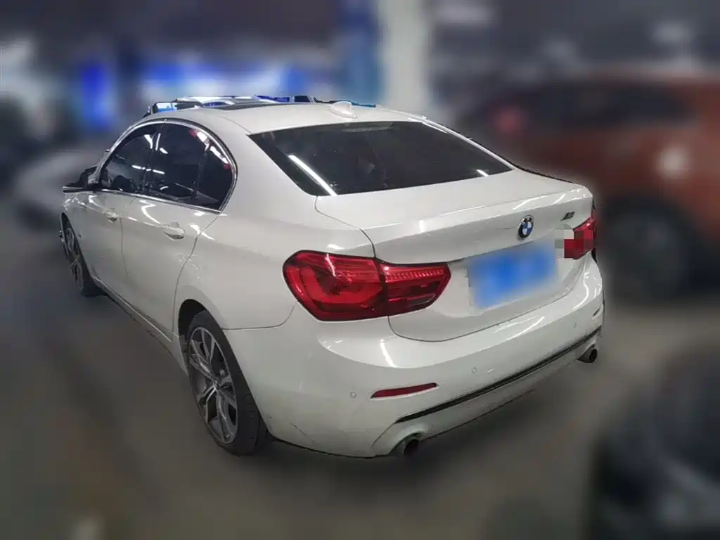 BMW 1 Series 2017 120i Design Package фото 9