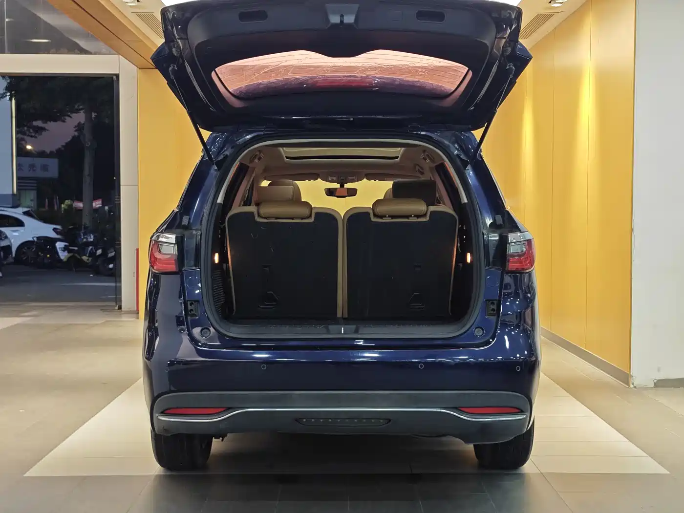 BYD Song MAX 2019 1.5T Auto Smart Connect Dynamic 6-seater China VI фото 28
